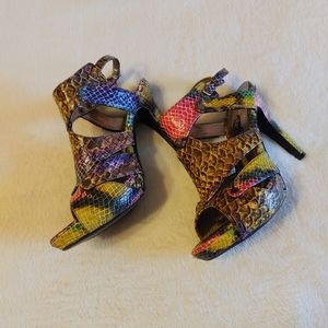 Rue21 multi-colored snake skin print heels - Women's size 6.5